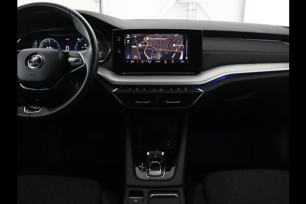Škoda Octavia 1.4 TSI iV PHEV Business Edition | Trekhaak | Stoel & stuurverwarming | Head-Up | Adaptive cruise | Memory | Parkeerhulp | Digital Cockpit | Achterbankverwarming | Carplay | Plug In