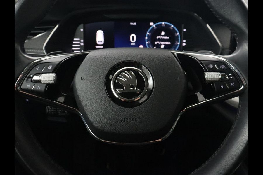 Škoda Octavia 1.4 TSI iV PHEV Business Edition | Trekhaak | Stoel & stuurverwarming | Head-Up | Adaptive cruise | Memory | Parkeerhulp | Digital Cockpit | Achterbankverwarming | Carplay | Plug In