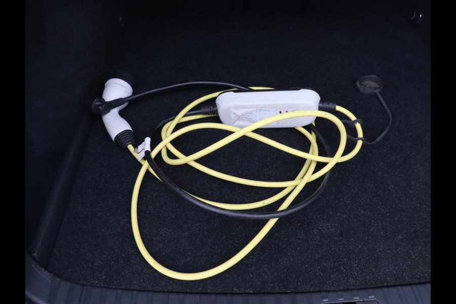Škoda Octavia 1.4 TSI iV PHEV Business Edition | Trekhaak | Stoel & stuurverwarming | Head-Up | Adaptive cruise | Memory | Parkeerhulp | Digital Cockpit | Achterbankverwarming | Carplay | Plug In
