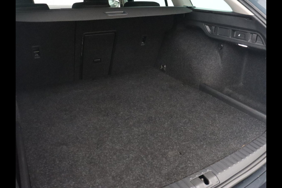 Škoda Octavia 1.4 TSI iV PHEV Business Edition | Trekhaak | Stoel & stuurverwarming | Head-Up | Adaptive cruise | Memory | Parkeerhulp | Digital Cockpit | Achterbankverwarming | Carplay | Plug In