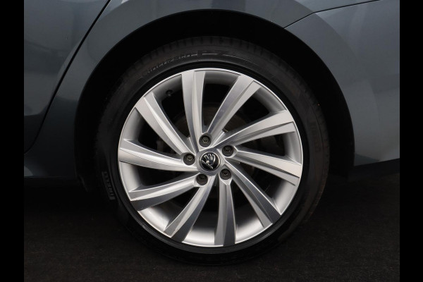 Škoda Octavia 1.4 TSI iV PHEV Business Edition | Trekhaak | Stoel & stuurverwarming | Head-Up | Adaptive cruise | Memory | Parkeerhulp | Digital Cockpit | Achterbankverwarming | Carplay | Plug In