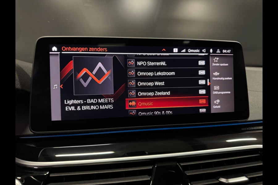 BMW 5 Serie Touring 530e xDrive M-Pakket, Shadow Line, Laser Light, Pano, Virtual, Leder, 360 Cam, Hud, PDC, Dealer Onderhouden