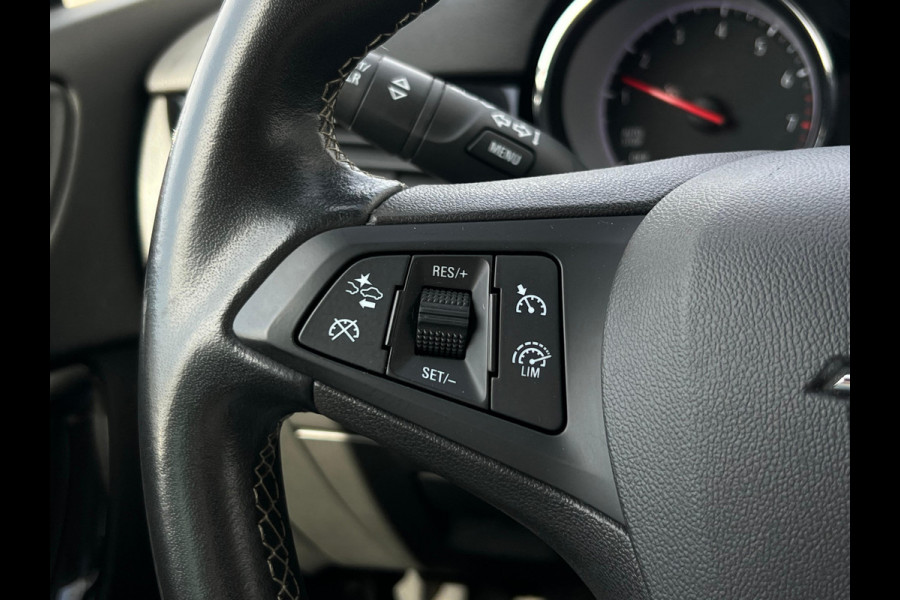 Opel Astra Sports Tourer 1.2 Design & Tech NL AUTO } CARPLAY | CAMERA |