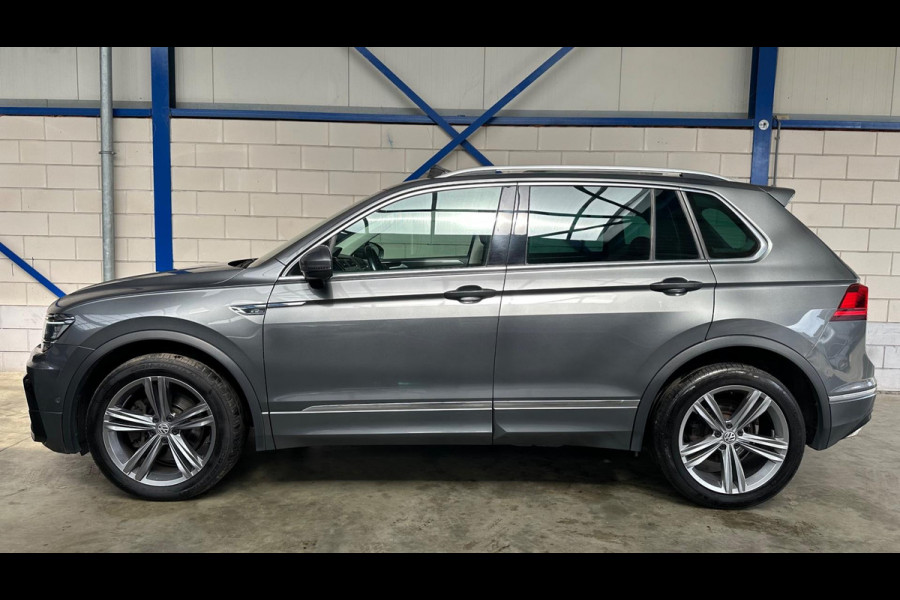 Volkswagen Tiguan 2.0 TSI 220PK 4Motion Highline PANO|AUTOMAAT|R-LINE|CAM|TREKHAAK