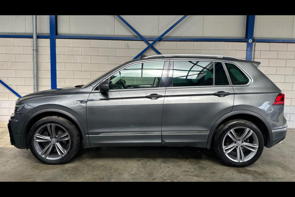 Volkswagen Tiguan 2.0 TSI 220PK 4Motion Highline PANO|AUTOMAAT|R-LINE|CAM|TREKHAAK