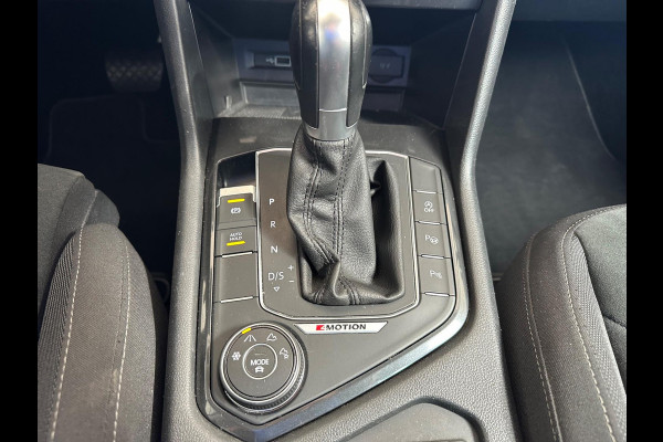Volkswagen Tiguan 2.0 TSI 220PK 4Motion Highline PANO|AUTOMAAT|R-LINE|CAM|TREKHAAK