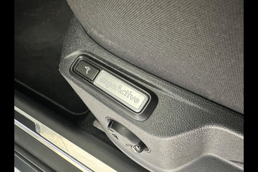 Volkswagen Tiguan 2.0 TSI 220PK 4Motion Highline PANO|AUTOMAAT|R-LINE|CAM|TREKHAAK