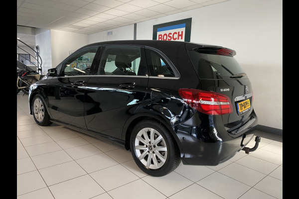 Mercedes-Benz B-Klasse 180 Business Trekhaak /stoelverwarming /Navigatie