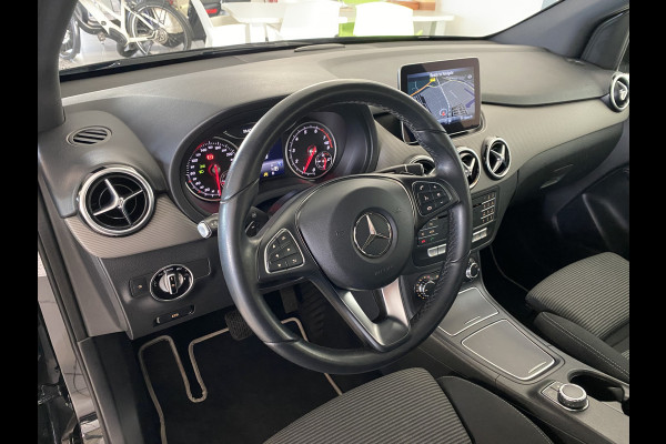 Mercedes-Benz B-Klasse 180 Business Trekhaak /stoelverwarming /Navigatie