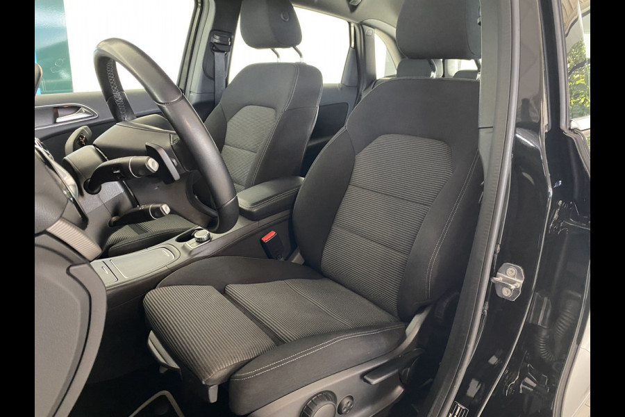 Mercedes-Benz B-Klasse 180 Business Trekhaak /stoelverwarming /Navigatie