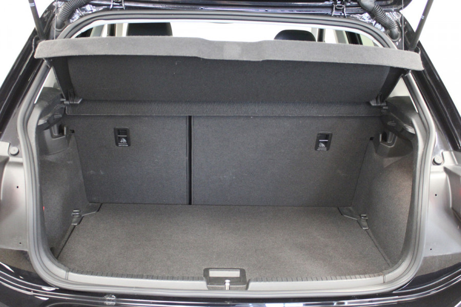 Volkswagen Polo 1.0 TSI Life Business
