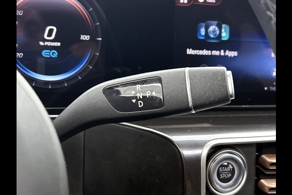 Mercedes-Benz EQC 400 4MATIC Luxury Line 80 kWh shuif/kantel dak | Navigatie | lichtmetalen velgen | Parking support met camera achter Inclusief 48 maanden Mercedes-Benz Certified garantie voor Europa.