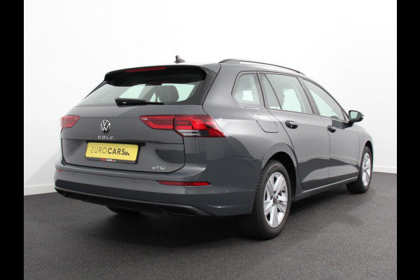 Volkswagen GOLF Variant 1.5 eTSI 130pk DSG Life Navigatie Apple Carplay/Android Auto Inklapbare trekhaak Parkeersensoren Adaptive Cruise Control Stoel- en stuurverwarming Climate Control Lichtmetalen Velgen