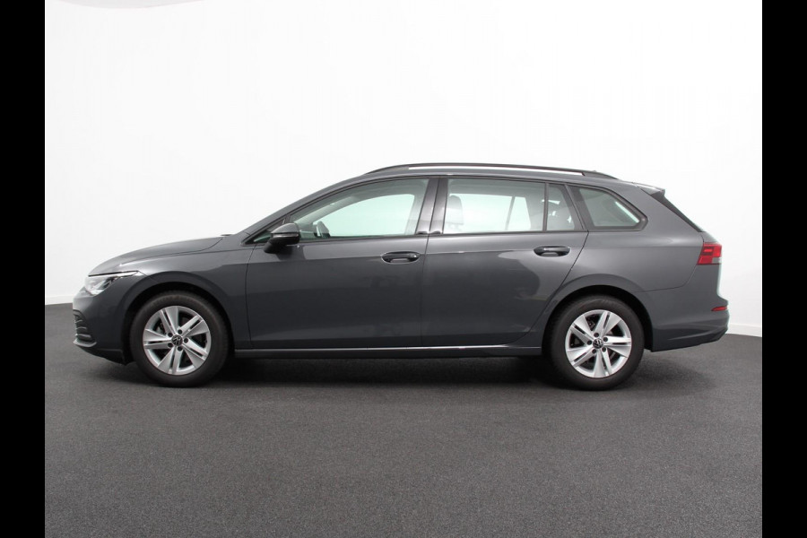 Volkswagen GOLF Variant 1.5 eTSI 130pk DSG Life Navigatie Apple Carplay/Android Auto Inklapbare trekhaak Parkeersensoren Adaptive Cruise Control Stoel- en stuurverwarming Climate Control Lichtmetalen Velgen