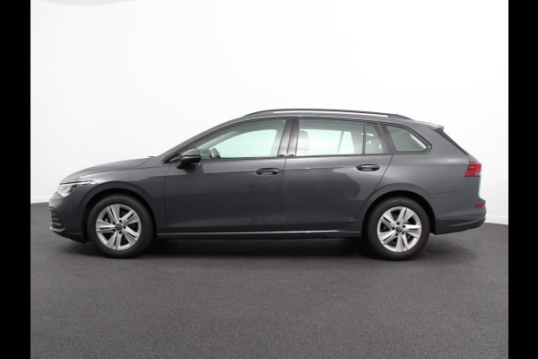 Volkswagen GOLF Variant 1.5 eTSI 130pk DSG Life Navigatie Apple Carplay/Android Auto Inklapbare trekhaak Parkeersensoren Adaptive Cruise Control Stoel- en stuurverwarming Climate Control Lichtmetalen Velgen