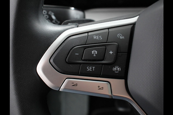 Volkswagen GOLF Variant 1.5 eTSI 130pk DSG Life Navigatie Apple Carplay/Android Auto Inklapbare trekhaak Parkeersensoren Adaptive Cruise Control Stoel- en stuurverwarming Climate Control Lichtmetalen Velgen