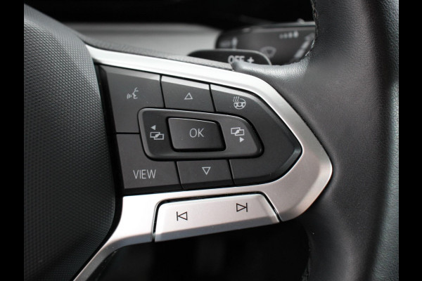 Volkswagen GOLF Variant 1.5 eTSI 130pk DSG Life Navigatie Apple Carplay/Android Auto Inklapbare trekhaak Parkeersensoren Adaptive Cruise Control Stoel- en stuurverwarming Climate Control Lichtmetalen Velgen