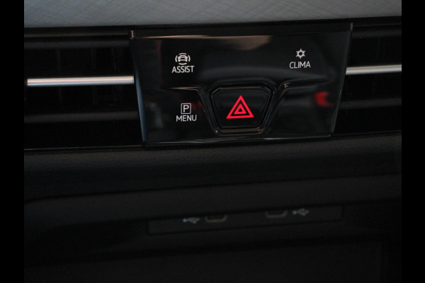 Volkswagen GOLF Variant 1.5 eTSI 130pk DSG Life Navigatie Apple Carplay/Android Auto Inklapbare trekhaak Parkeersensoren Adaptive Cruise Control Stoel- en stuurverwarming Climate Control Lichtmetalen Velgen