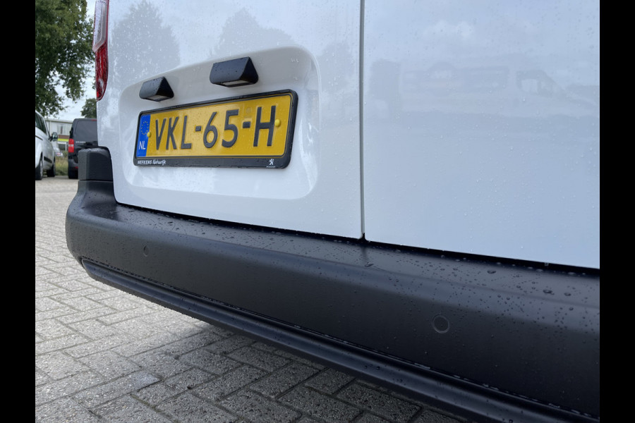 Peugeot Partner 1.2 PureTech Premium / benzine grijs kenteken / vaste prijs rijklaar € 13.450 ex btw / airco / cruise control / schuifdeur / navigatie / armsteun / euro 6 / lease vanaf € 227