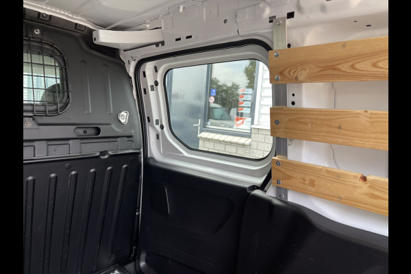 Peugeot Partner 1.2 PureTech Premium / benzine grijs kenteken / vaste prijs rijklaar € 13.450 ex btw / airco / cruise control / schuifdeur / navigatie / armsteun / euro 6 / lease vanaf € 227
