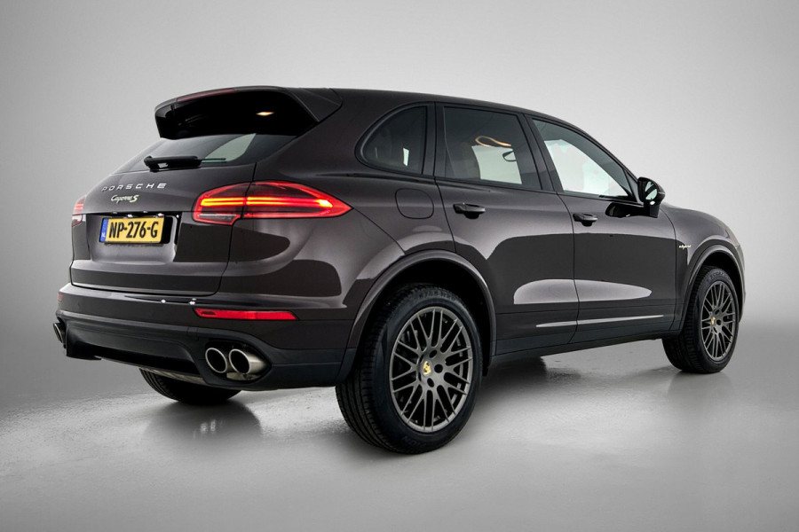 Porsche Cayenne 3.0 S E-Hybrid Platinum Edition(NL-auto, Perfect onderH, Trekhaak, Stoel Koeling, 360 Camera, Comfort Stoelen,Etc)