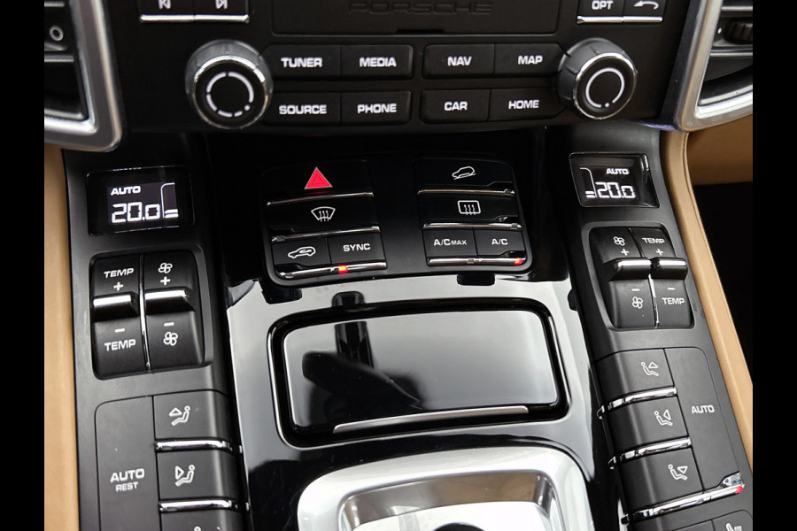 Porsche Cayenne 3.0 S E-Hybrid Platinum Edition(NL-auto, Perfect onderH, Trekhaak, Stoel Koeling, 360 Camera, Comfort Stoelen,Etc)