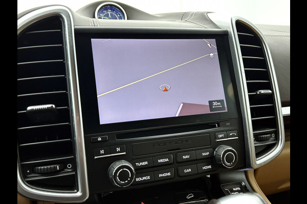 Porsche Cayenne 3.0 S E-Hybrid Platinum Edition(NL-auto, Perfect onderH, Trekhaak, Stoel Koeling, 360 Camera, Comfort Stoelen,Etc)
