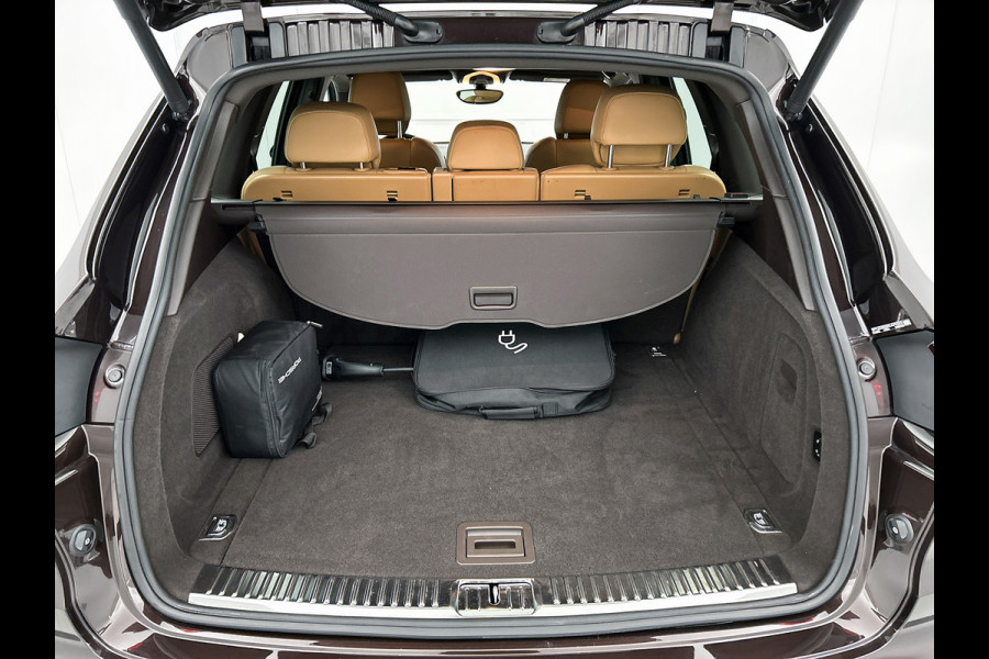 Porsche Cayenne 3.0 S E-Hybrid Platinum Edition(NL-auto, Perfect onderH, Trekhaak, Stoel Koeling, 360 Camera, Comfort Stoelen,Etc)
