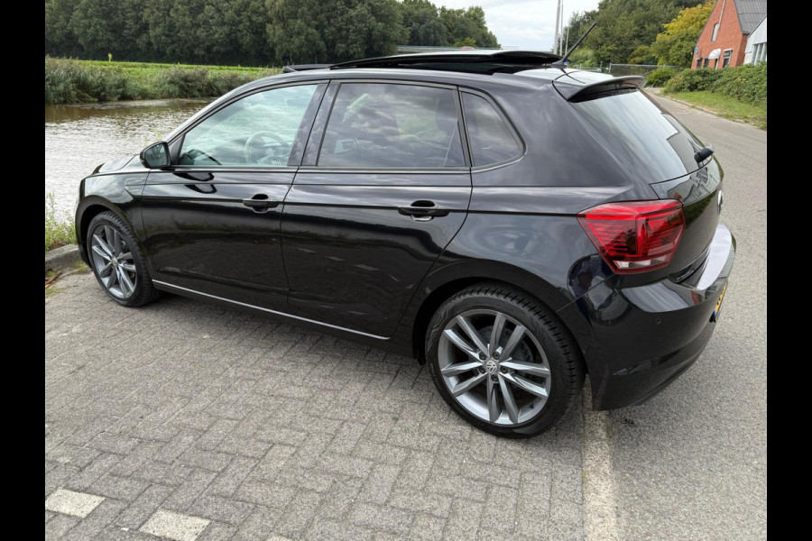 Volkswagen Polo 1.0 TSI Highline / Digitale cockpit / Panorama / LED / Keyless / BEATS audio