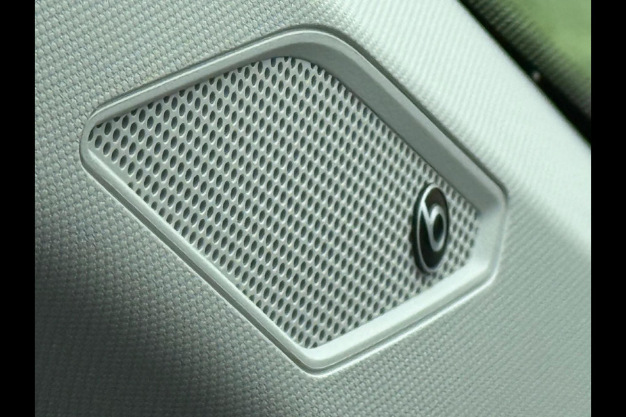 Volkswagen Polo 1.0 TSI Highline / Digitale cockpit / Panorama / LED / Keyless / BEATS audio