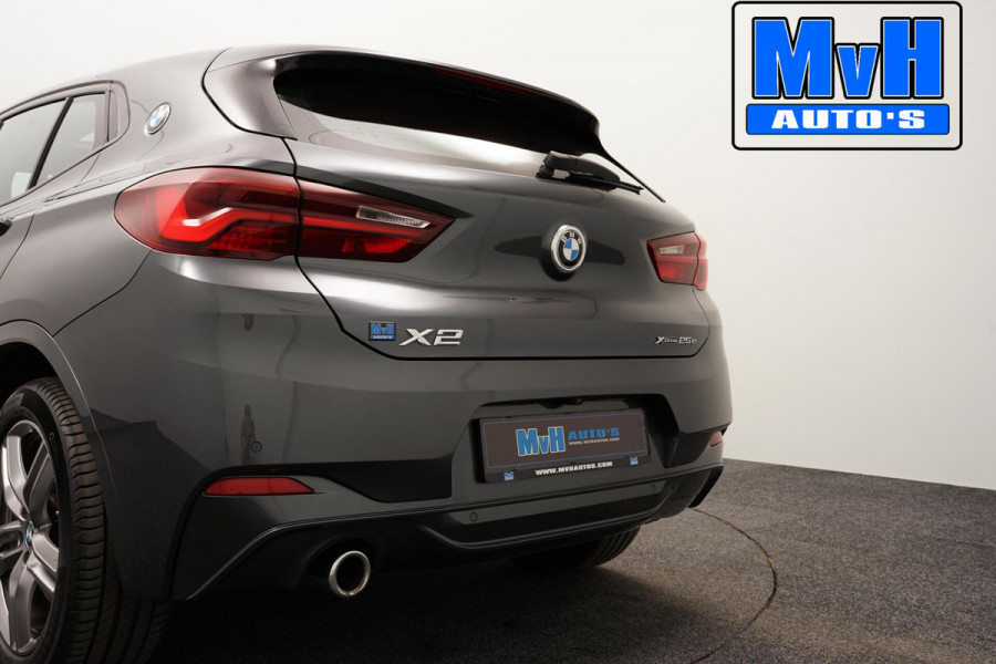BMW X2 xDrive25e High Executive M-Sport 220PK|PANO|LED|ACC
