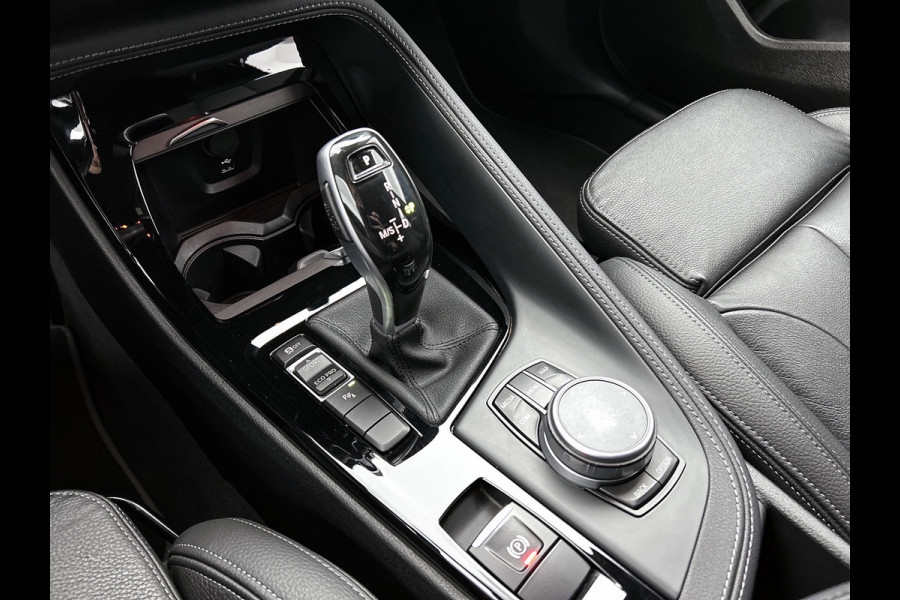 BMW X2 SDrive18i High Executive Edition(NL-auto, Dealer OnderH, Navi Pro, StoelV, Leer, Camera, Climate Con, Cruise Con, Etc)