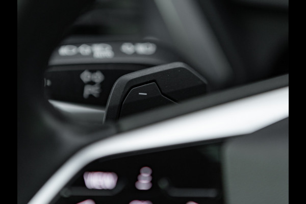 Audi Q4 Sportback e-tron 35 - Pano - Camera - Stoelverwarming - Leder - Keyless - Warmtepomp - 55 kWh