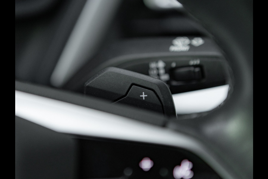 Audi Q4 Sportback e-tron 35 - Pano - Camera - Stoelverwarming - Leder - Keyless - Warmtepomp - 55 kWh