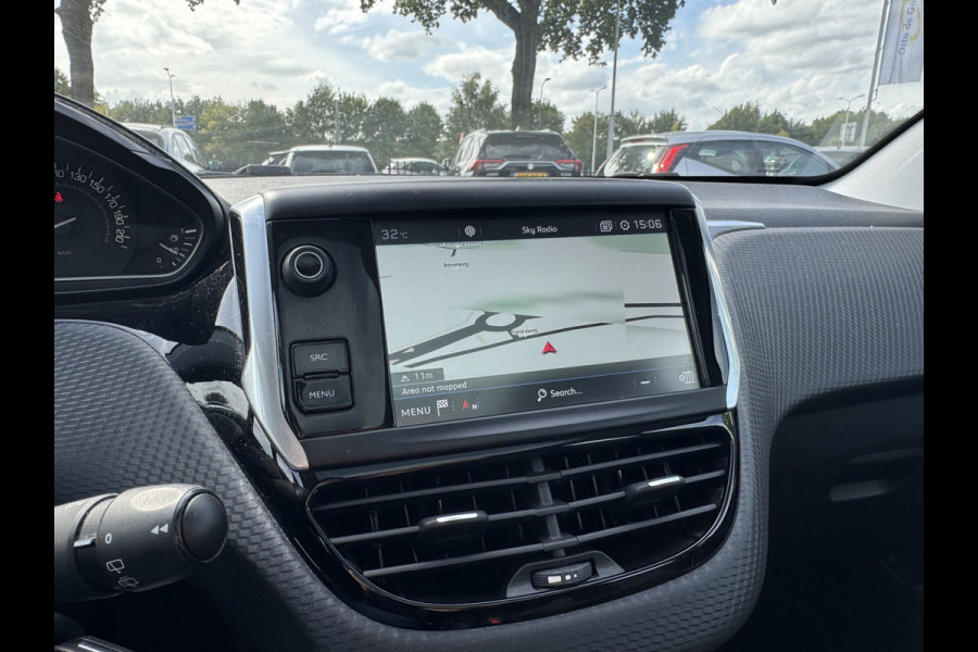 Peugeot 208 1.2 PureTech Allure / Panoramadak / Navigatie / Parkeerhulp achter / 16'' / Apple CarPlay / DAB / Cruise Control