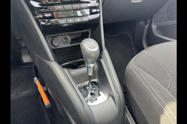 Peugeot 208 1.2 PureTech Allure / Panoramadak / Navigatie / Parkeerhulp achter / 16'' / Apple CarPlay / DAB / Cruise Control