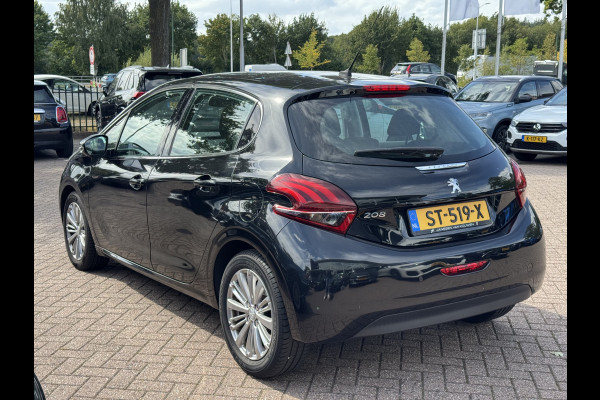 Peugeot 208 1.2 PureTech Allure / Panoramadak / Navigatie / Parkeerhulp achter / 16'' / Apple CarPlay / DAB / Cruise Control