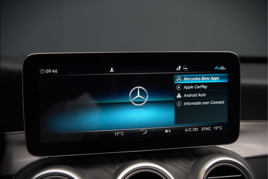 Mercedes-Benz C-Klasse Estate 300 e Business Solution AMG | Panoramadak | Stoelverwarming | Multibeam LED | Camera | Navigatie | Parkeersensoren | Leer | Apple Carplay | Ambiance Verlichting