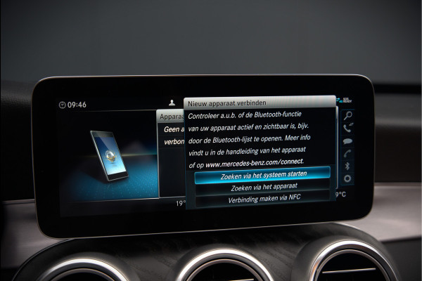 Mercedes-Benz C-Klasse Estate 300 e Business Solution AMG | Panoramadak | Stoelverwarming | Multibeam LED | Camera | Navigatie | Parkeersensoren | Leer | Apple Carplay | Ambiance Verlichting