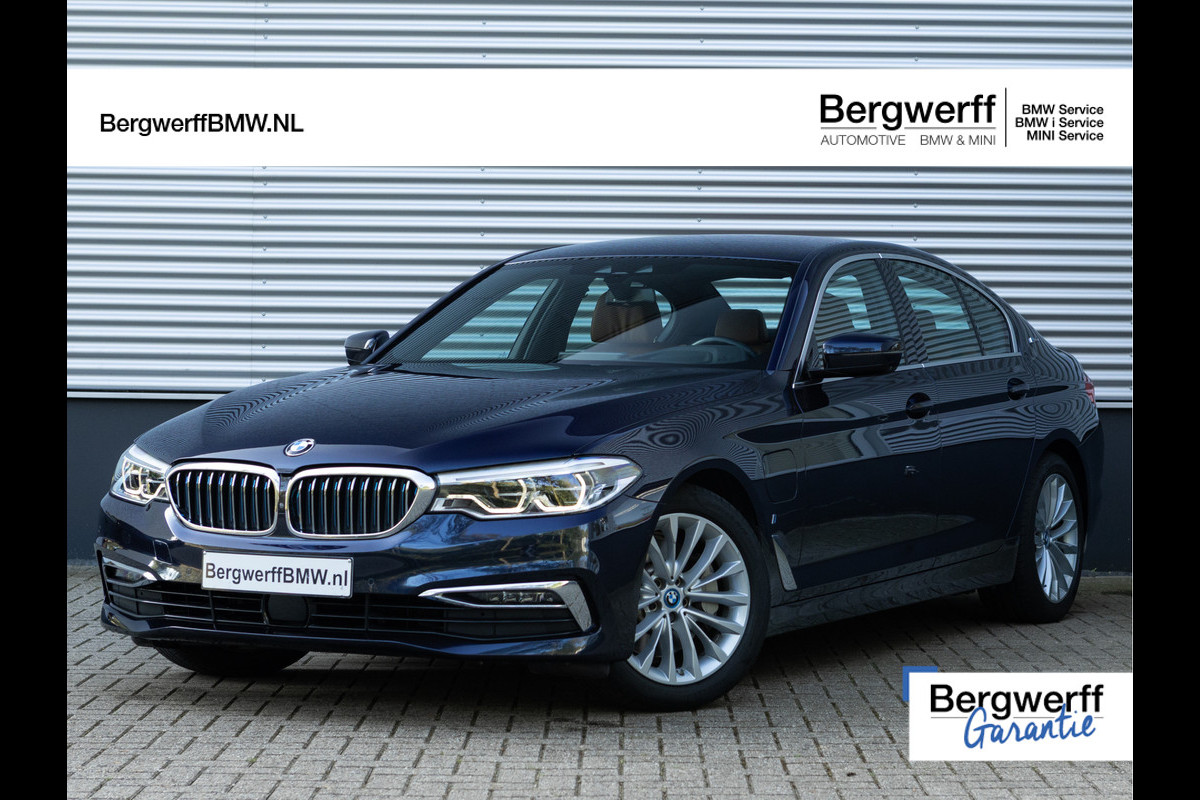 BMW 5 Serie 530e Luxury Line - Comfortzetels - Driving + Parking Ass Plus - Head-Up - Adaptief LED BMW 5 Serie 530e Luxury Line - Comfortzetels - Driving + Parking Ass Plus - Head-Up - Adaptief LED
