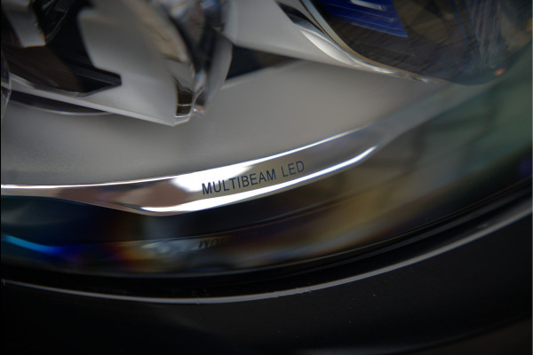 Mercedes-Benz C-Klasse Estate 300 e Business Solution AMG | Panoramadak | Stoelverwarming | Multibeam LED | Camera | Navigatie | Parkeersensoren | Leer | Apple Carplay | Ambiance Verlichting