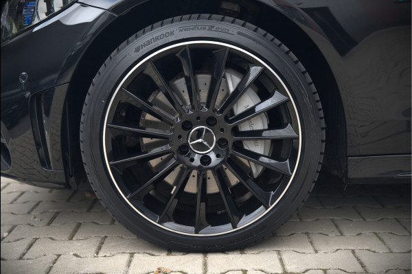 Mercedes-Benz C-Klasse Estate 300 e Business Solution AMG | Panoramadak | Stoelverwarming | Multibeam LED | Camera | Navigatie | Parkeersensoren | Leer | Apple Carplay | Ambiance Verlichting