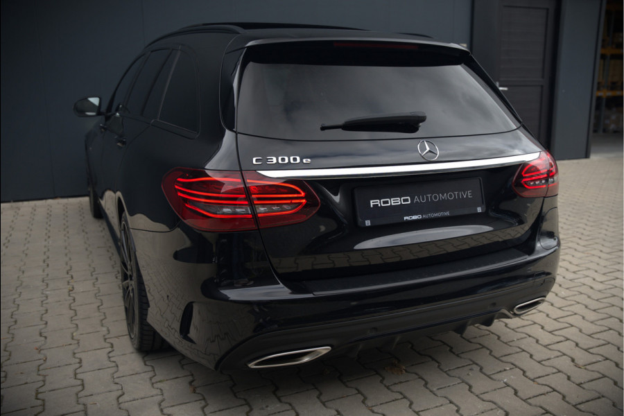 Mercedes-Benz C-Klasse Estate 300 e Business Solution AMG | Panoramadak | Stoelverwarming | Multibeam LED | Camera | Navigatie | Parkeersensoren | Leer | Apple Carplay | Ambiance Verlichting