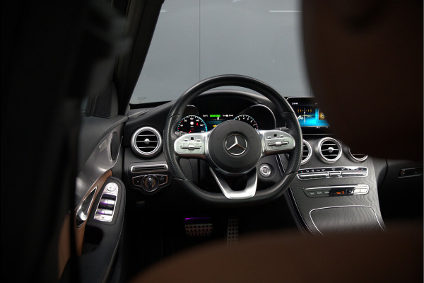 Mercedes-Benz C-Klasse Estate 300 e Business Solution AMG | Panoramadak | Stoelverwarming | Multibeam LED | Camera | Navigatie | Parkeersensoren | Leer | Apple Carplay | Ambiance Verlichting