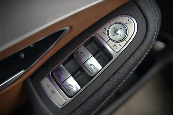 Mercedes-Benz C-Klasse Estate 300 e Business Solution AMG | Panoramadak | Stoelverwarming | Multibeam LED | Camera | Navigatie | Parkeersensoren | Leer | Apple Carplay | Ambiance Verlichting