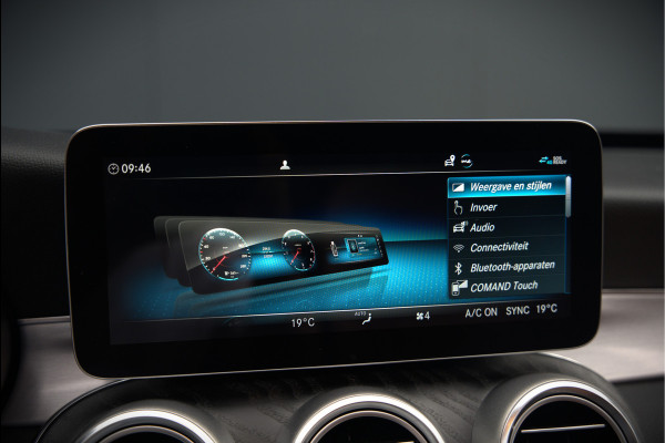 Mercedes-Benz C-Klasse Estate 300 e Business Solution AMG | Panoramadak | Stoelverwarming | Multibeam LED | Camera | Navigatie | Parkeersensoren | Leer | Apple Carplay | Ambiance Verlichting