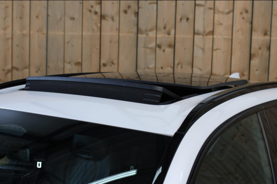 BMW X5 XDrive45e M-Sport *Skylounge*B&W*M-Stoelen*360 Camera*Laser Led*