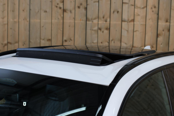 BMW X5 XDrive45e M-Sport *Skylounge*B&W*M-Stoelen*360 Camera*Laser Led*