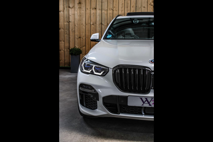 BMW X5 XDrive45e M-Sport *Skylounge*B&W*M-Stoelen*360 Camera*Laser Led*