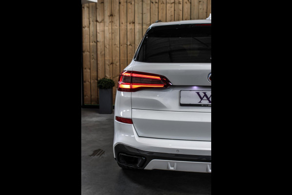 BMW X5 XDrive45e M-Sport *Skylounge*B&W*M-Stoelen*360 Camera*Laser Led*
